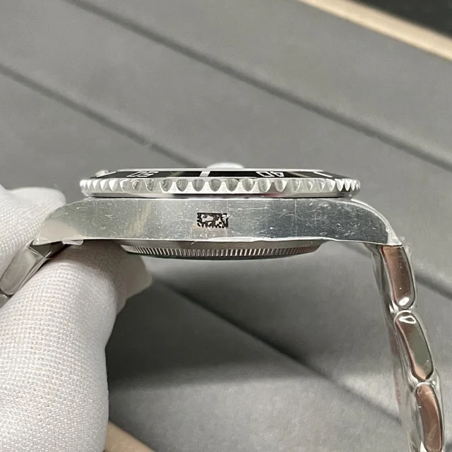 Rolex Submariner and Sea-Dweller product detail image 11