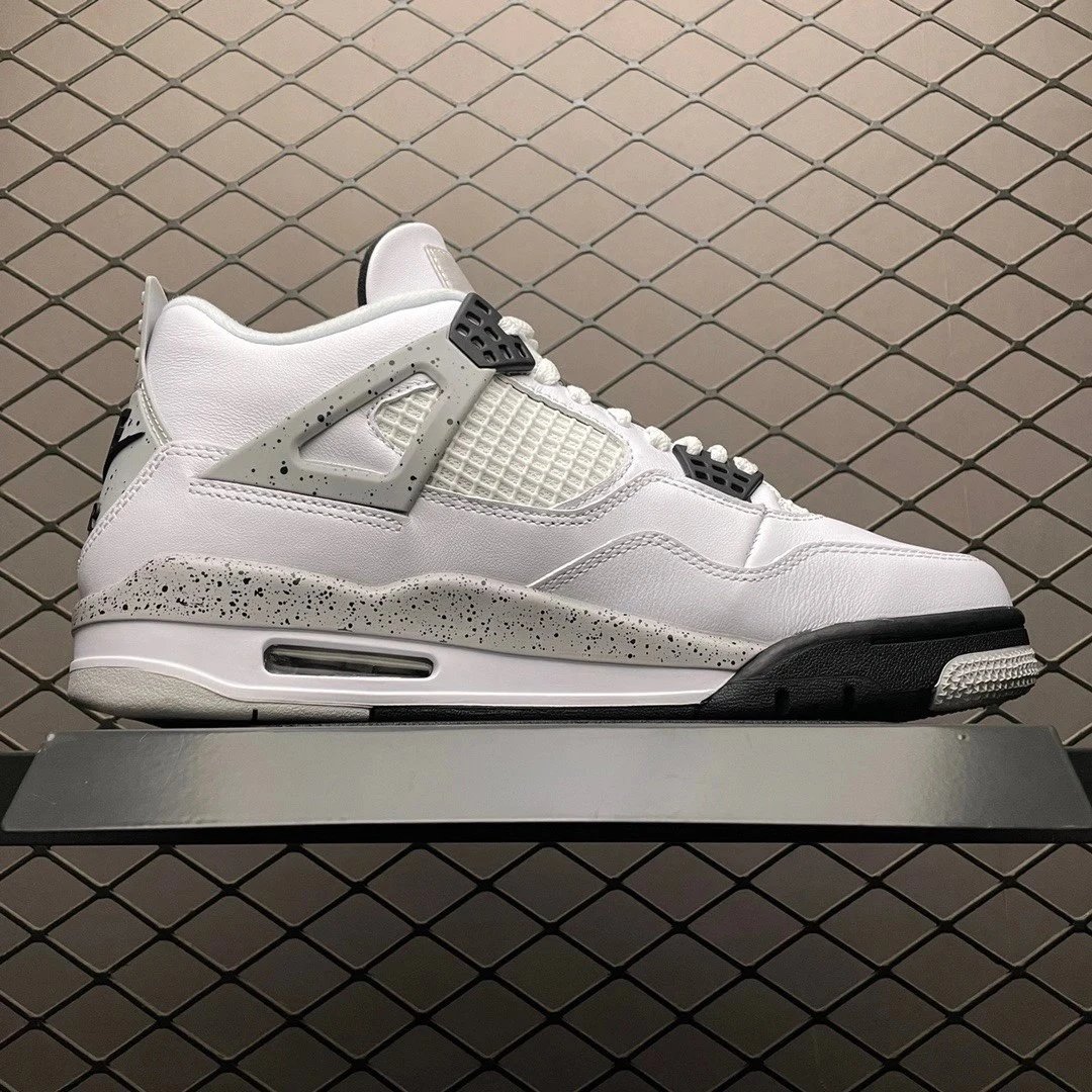 Air Jordan 4 Retro 'Bred' Purple Sneakers - 9