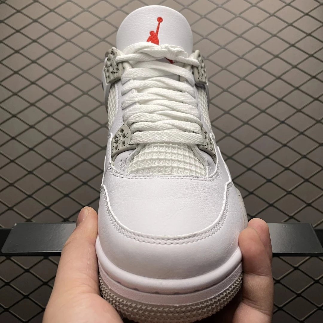 Air Jordan 4 Retro 'Bred' Purple Sneakers - 7