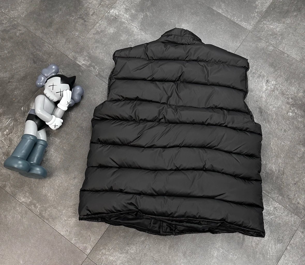 Moncler Down Vest Black with White Sleeve Contrast - 6