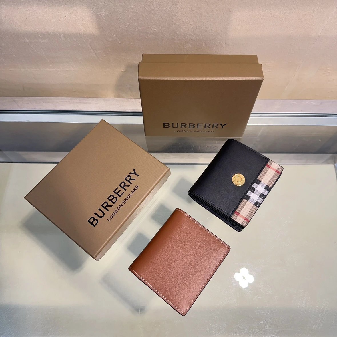 Burberry Horseferry Check Card Holder Black and Beige Wallet - 11