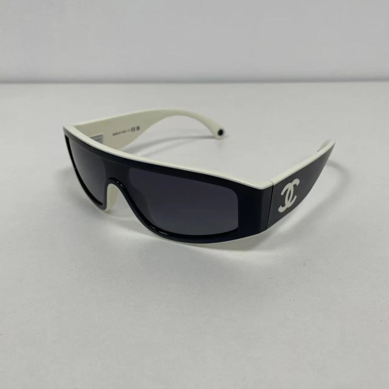 Chanel Shield-Frame Acetate Sunglasses Black White Grey (20262802)