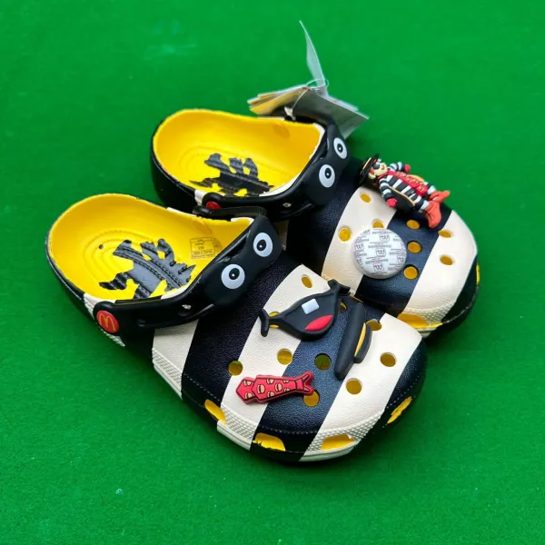 Crocs Classic Clog McDonald's x SpongeBob SquarePants Yellow Character-Decorated Clogs Sandals - 5
