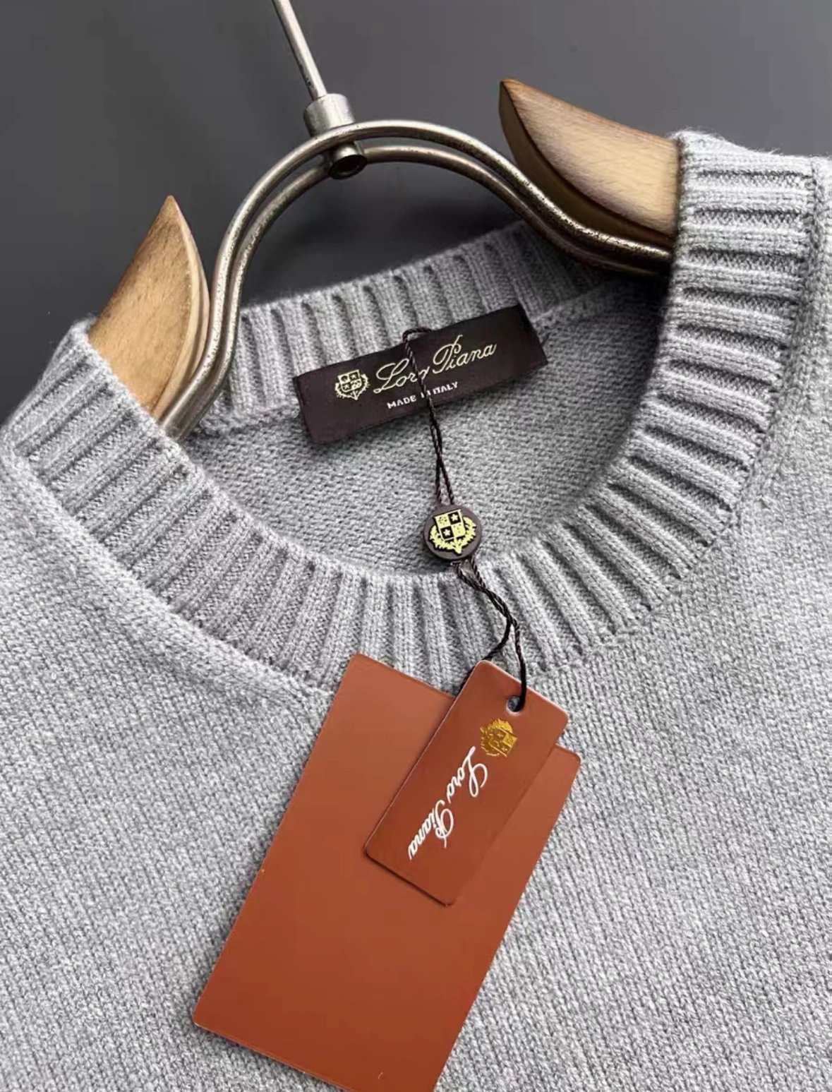 Design Ribbed Detail Crewneck Beige Sweater - 23