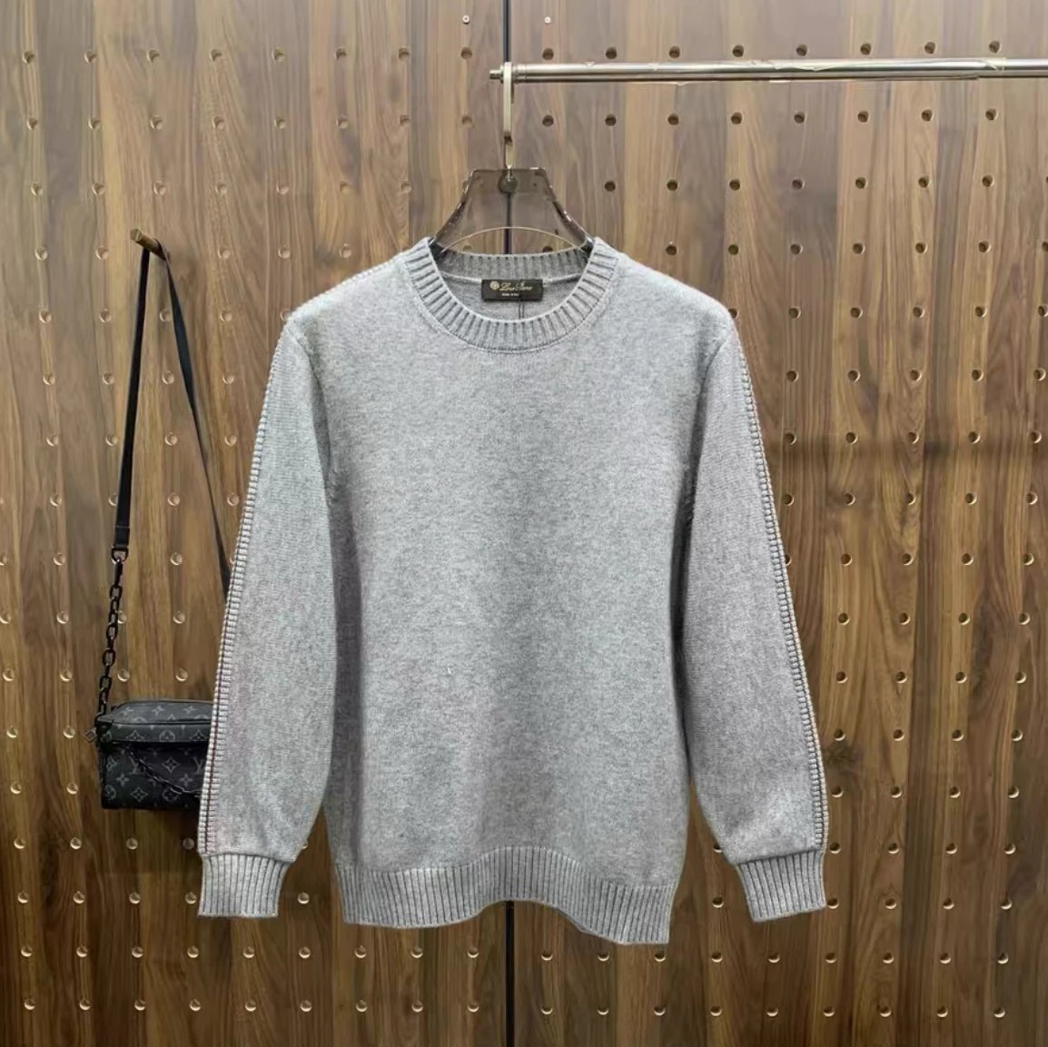 Design Ribbed Detail Crewneck Sweater Gray - 1