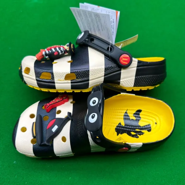 Crocs Classic Clog McDonald's x SpongeBob SquarePants Yellow Character-Decorated Clogs Sandals - 6