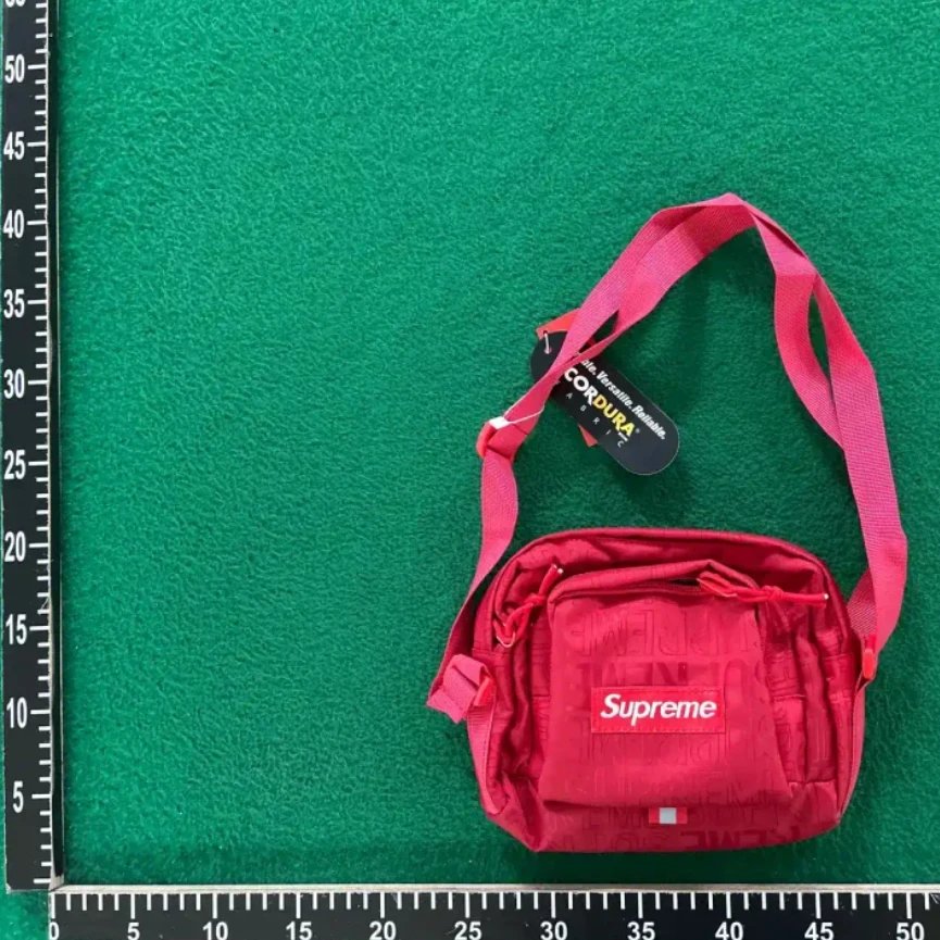 S small square bag 21 * 15 * 9cm red