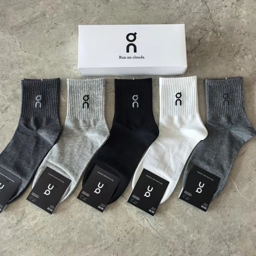Letter Mid-Calf Cotton Socks photo 2