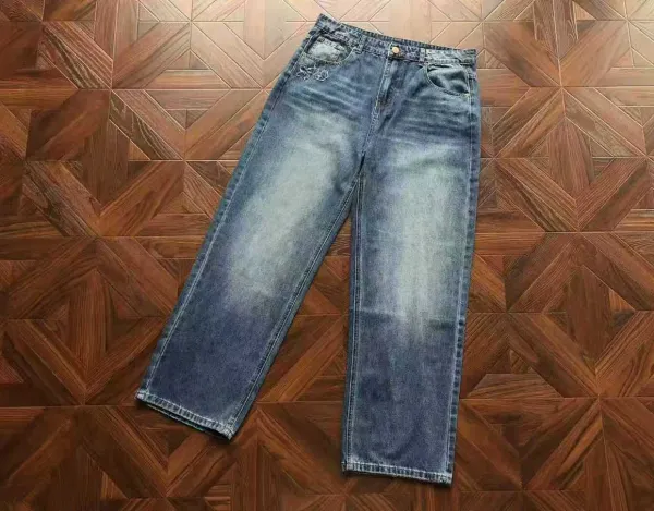 Design Wide-Leg Distressed Blue Jeans - 2
