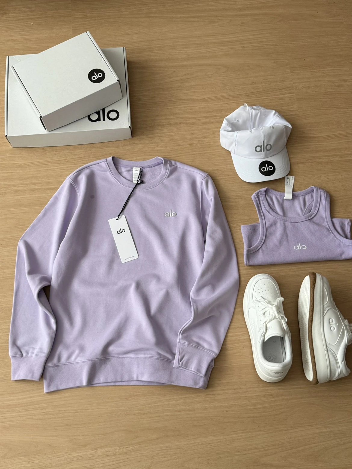 Alo Yoga Cloud Crewneck Sweatshirt Light Blue + High-Waist Mesh Panel Leggings White Activewear Set - 14