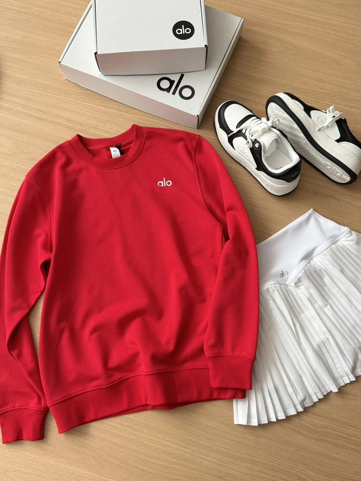 Alo Yoga Cloud Crewneck Sweatshirt Light Blue + High-Waist Mesh Panel Leggings White Activewear Set - 15