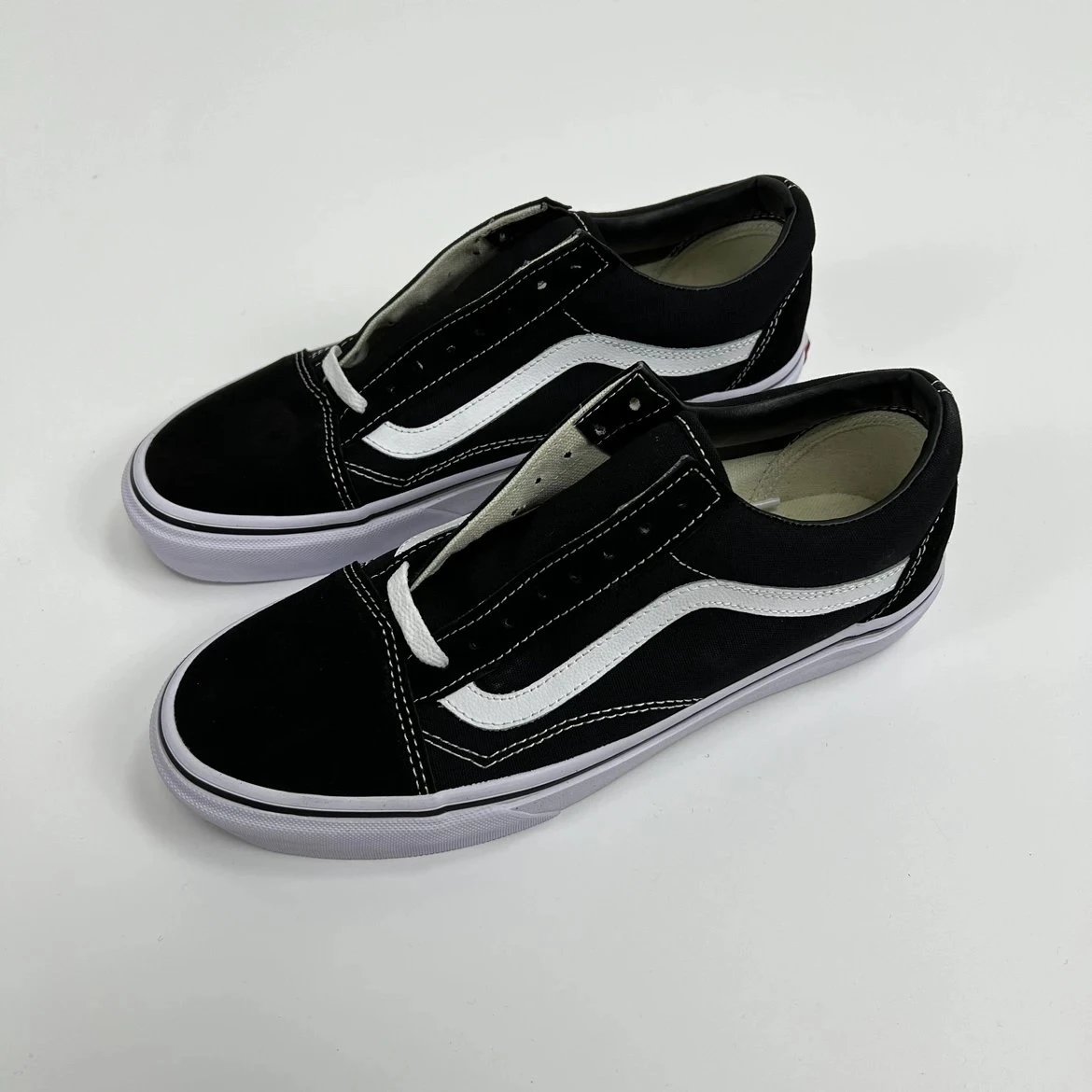 Classic Black