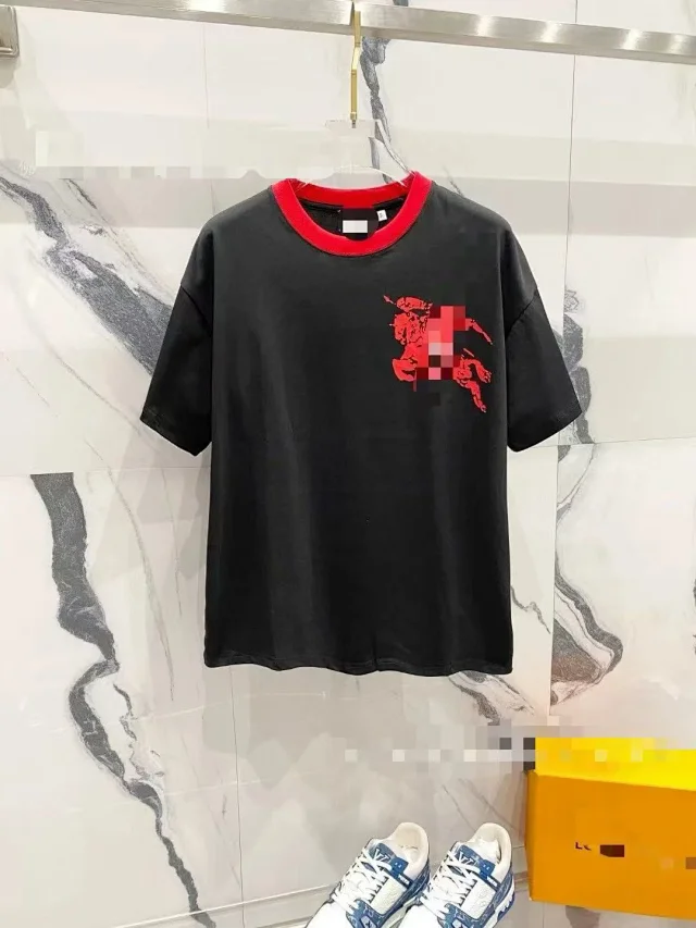 Burberry T-Shirts Loose-Fit Crewneck product detail image 14