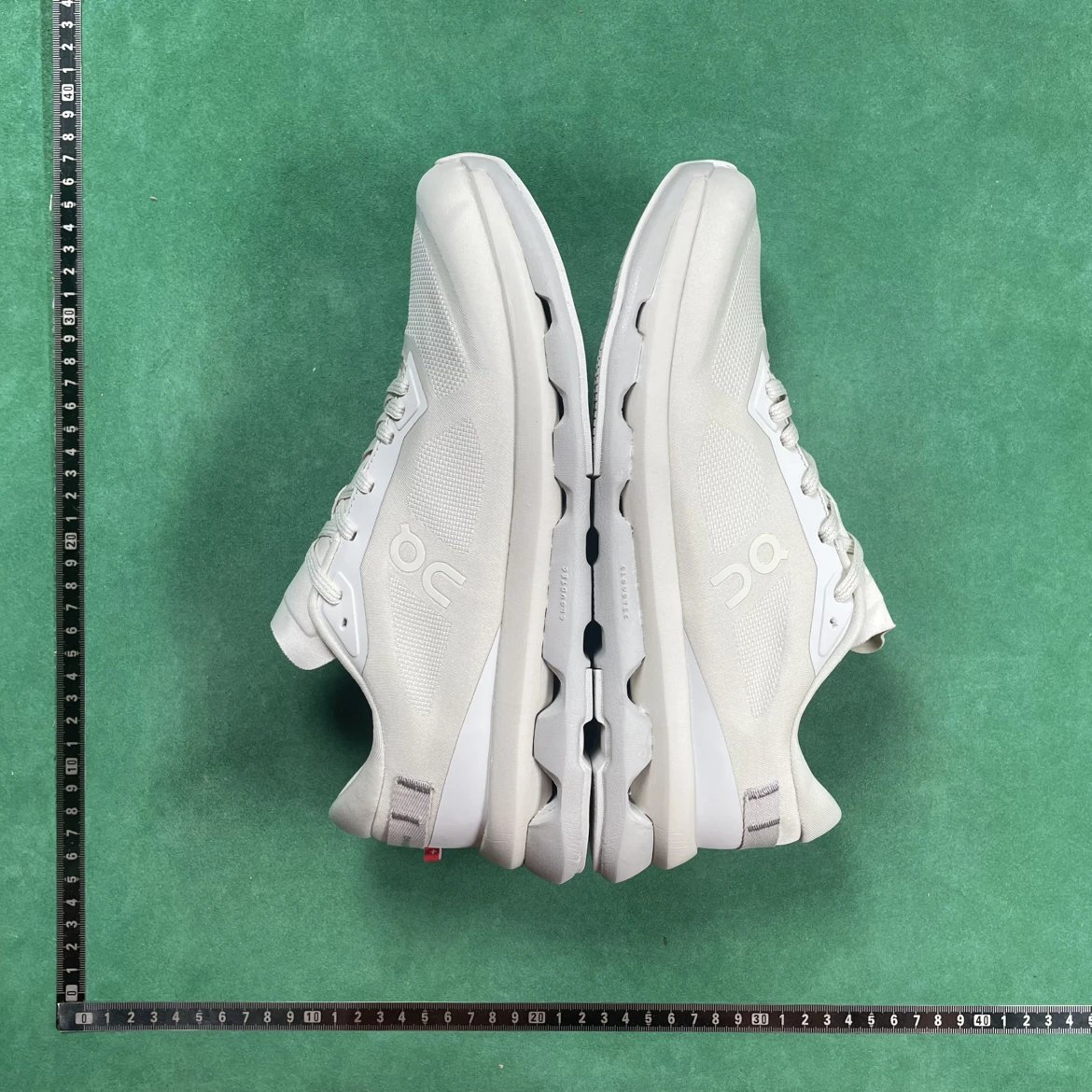 On Sneakers Low-Top Mesh with CloudTec Sole image 8