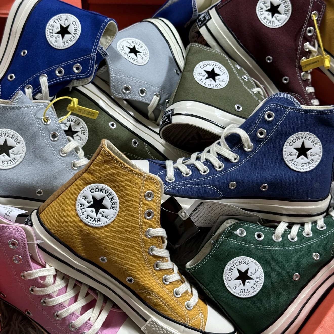 Converse 1970s Classic Three-Star Logo Series / High-Top Canvas Sneakers / Runs Large