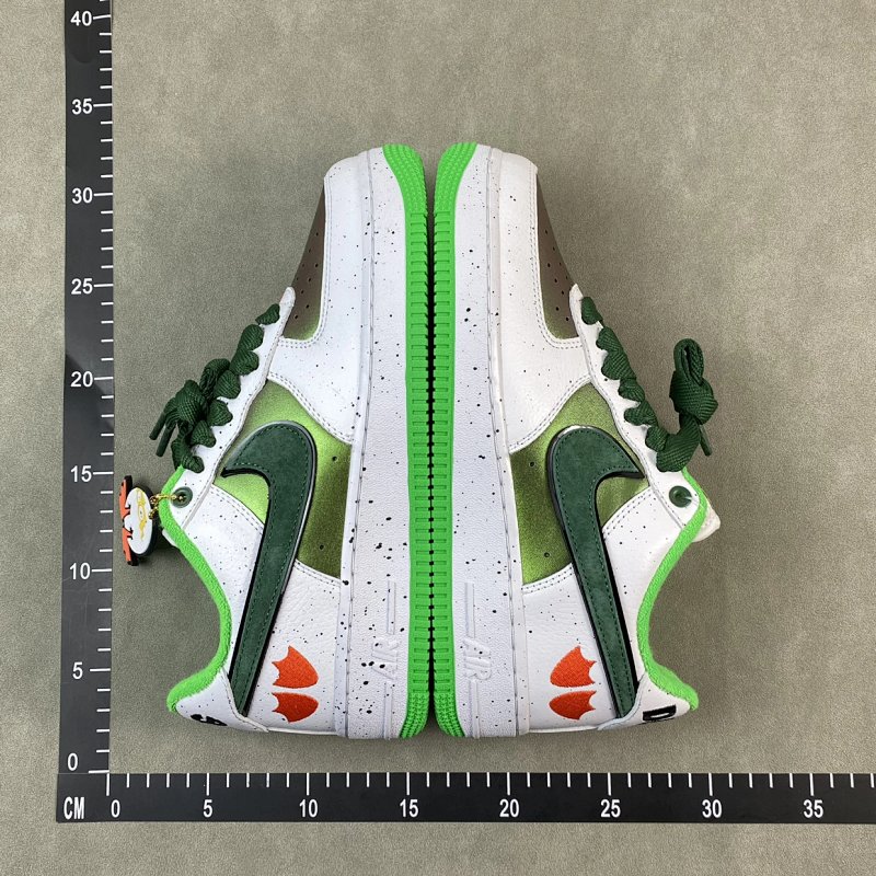 Sneakers from 7up