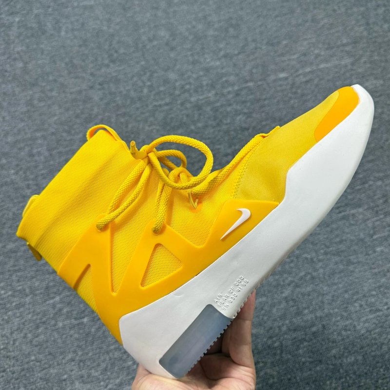 Shoes from 7up