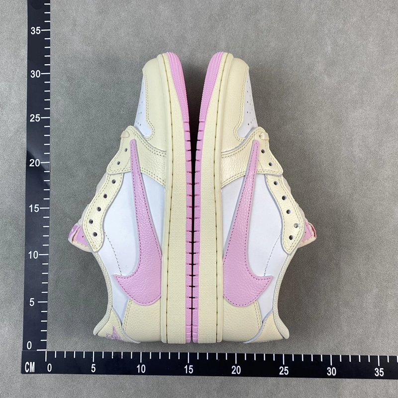 Shoes from 7up