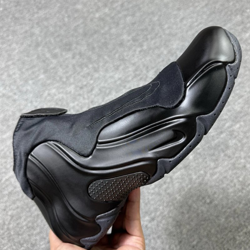 Shoes from 7up