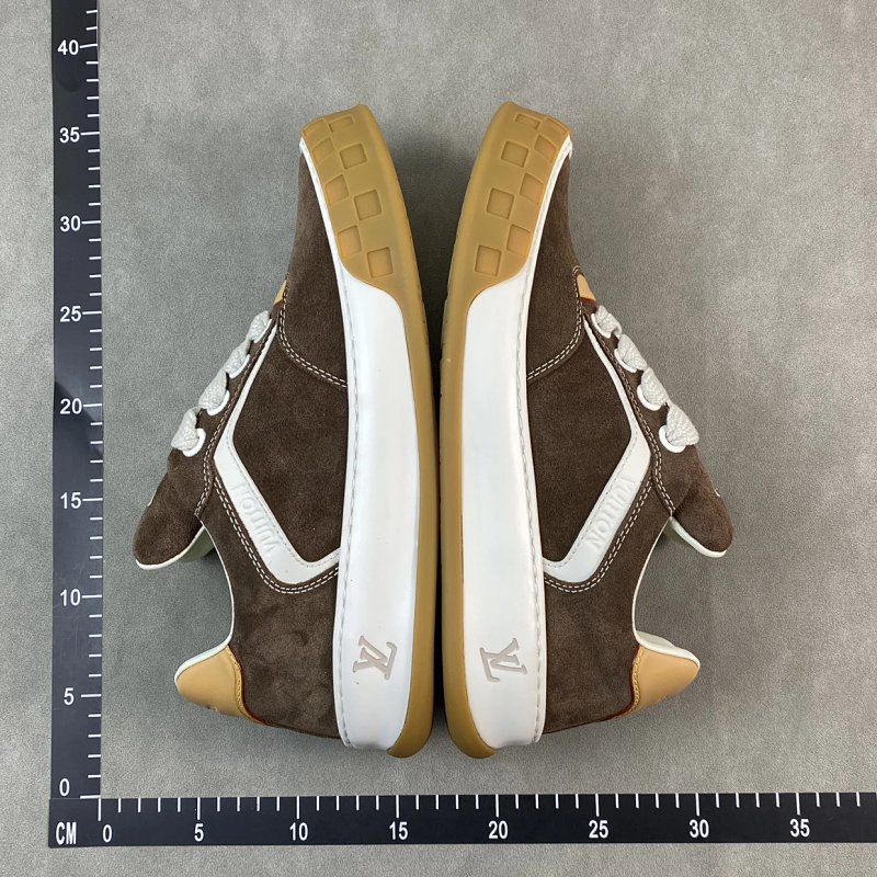 Sneakers from 7up