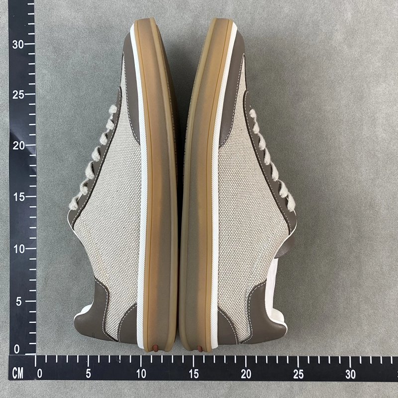 Sneakers from 7up