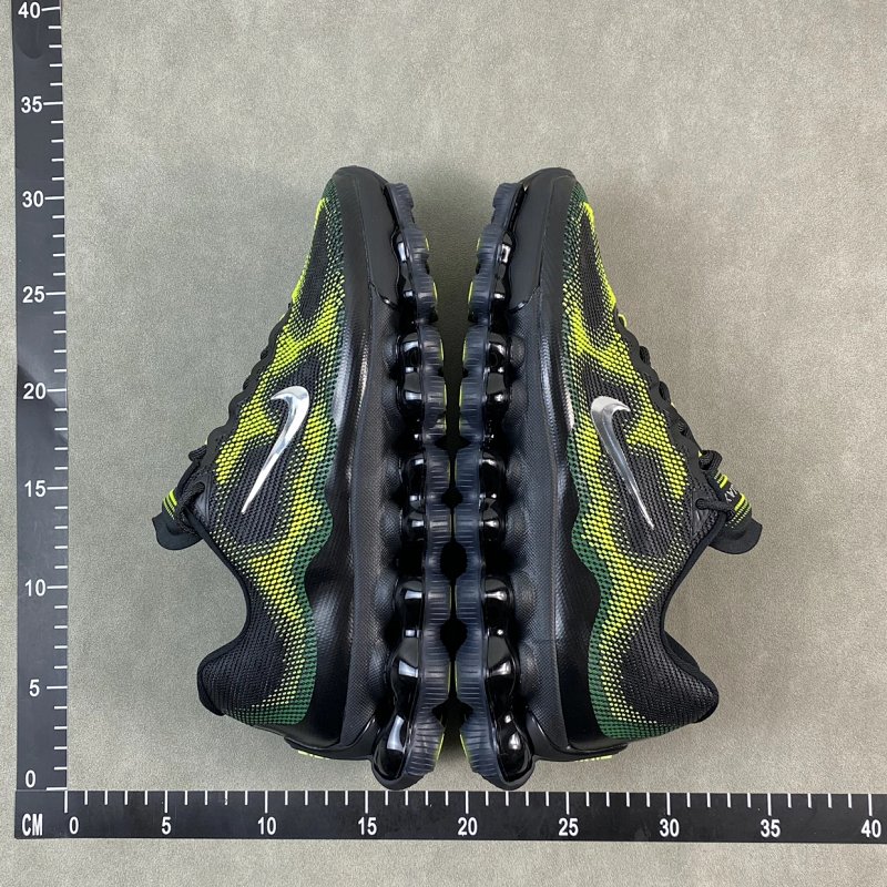 Shoes from 7up