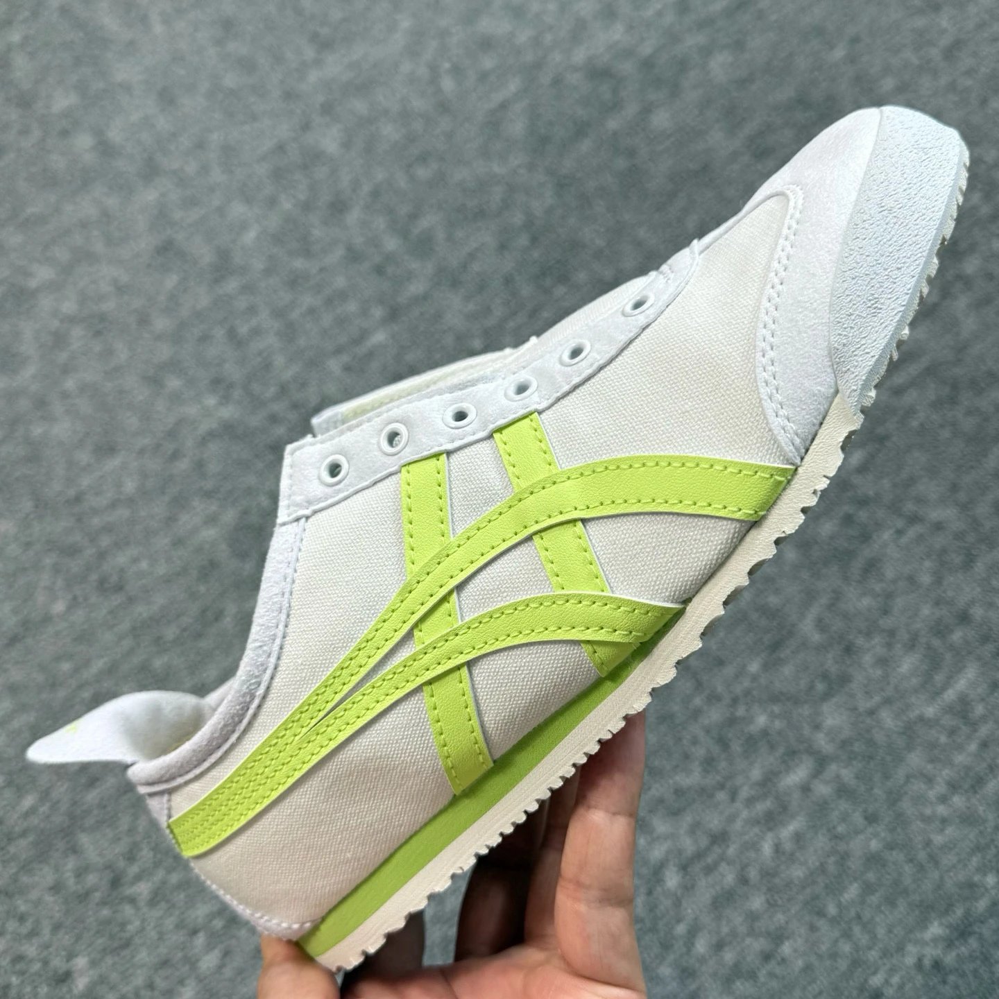 Light Green 1183B772-102