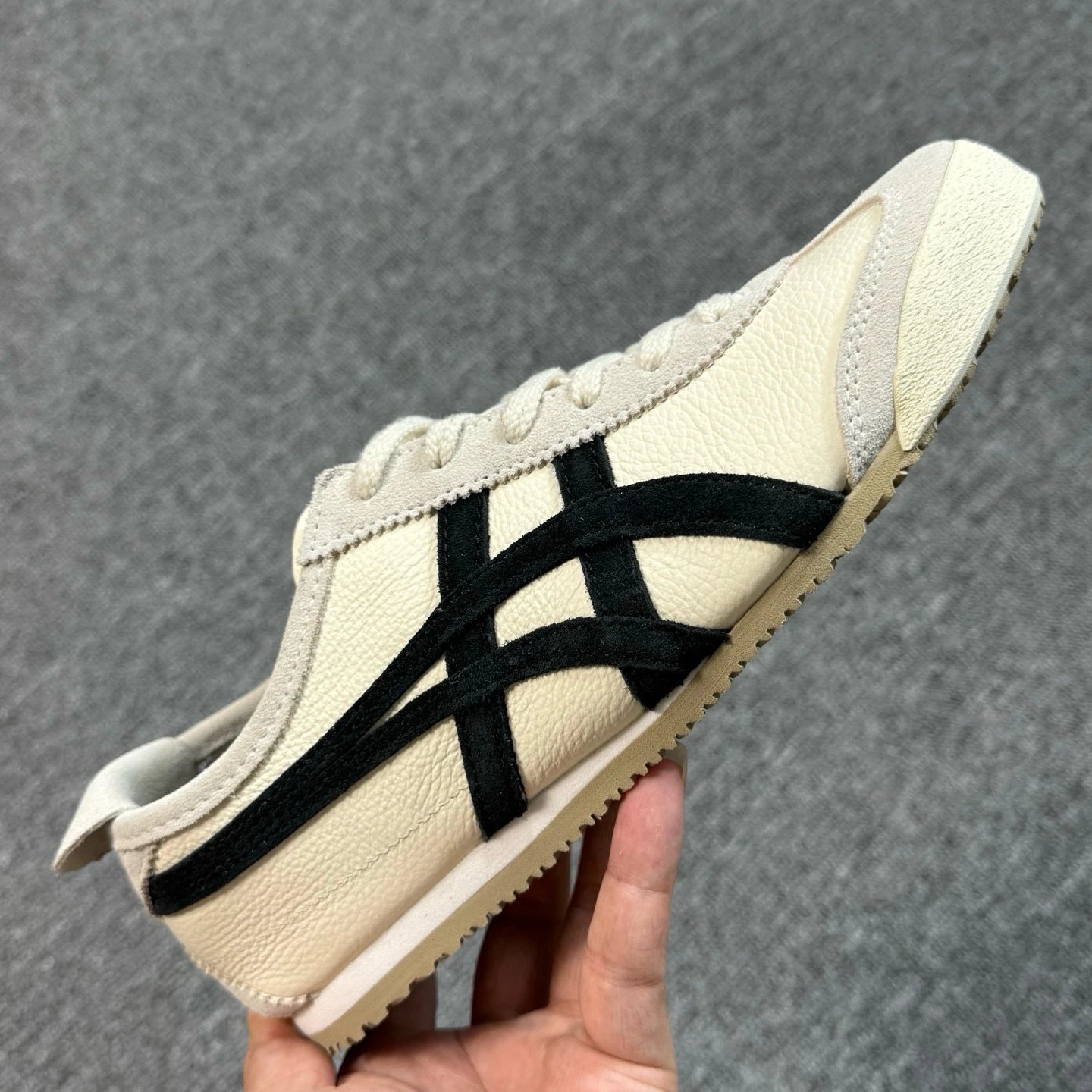Beige Black 1183B391-200
