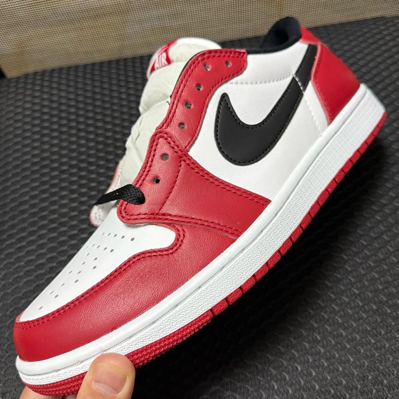Jordan Aj1 Low Chicago
