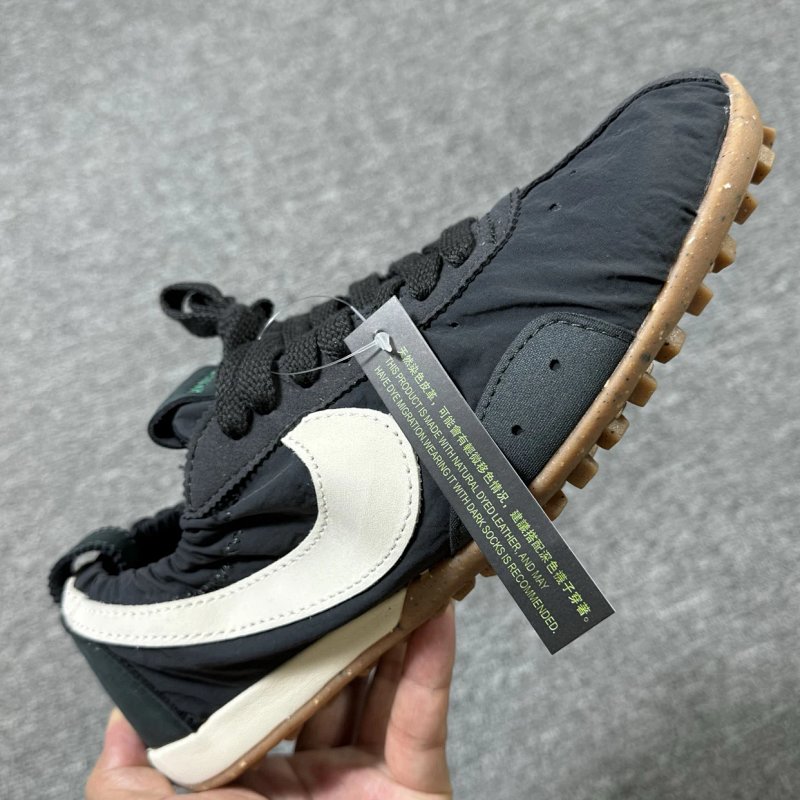 Shoes from 7up