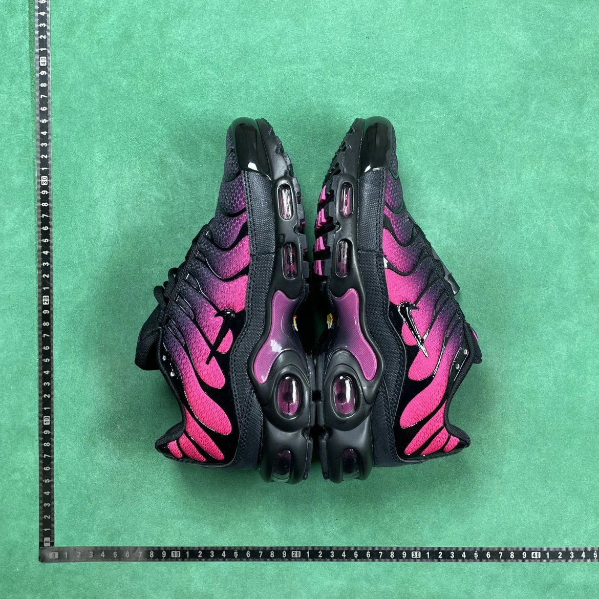 B0D air max puls 气垫鞋多颜色 11