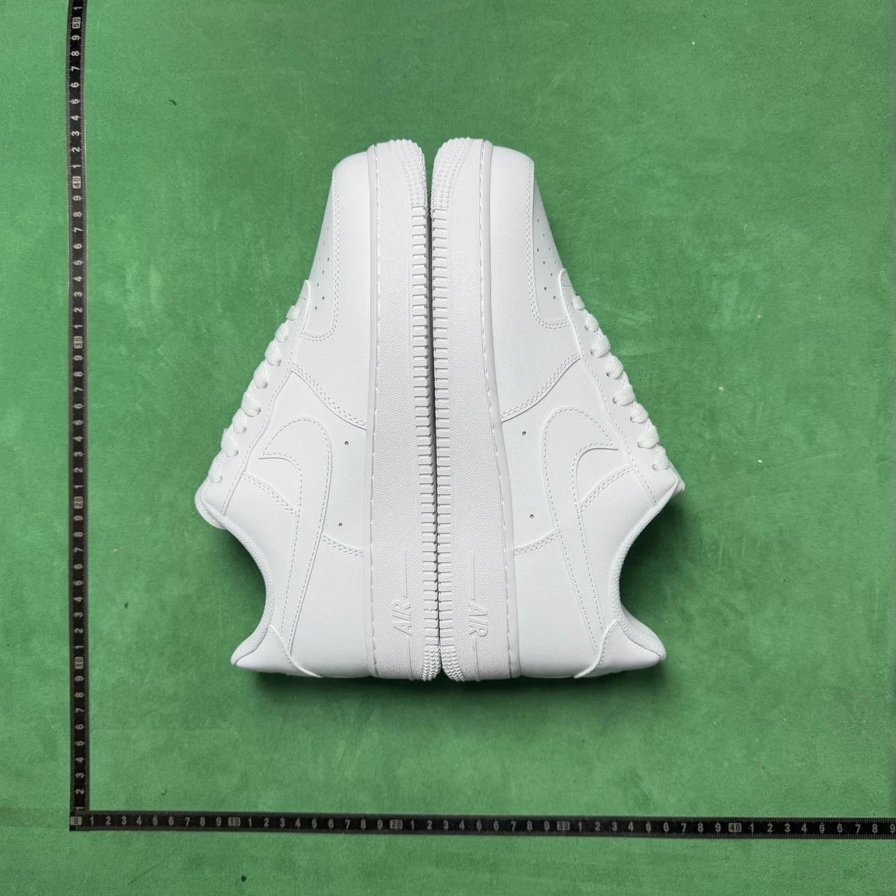 Nike Air Force 1 Sneakers [2 s