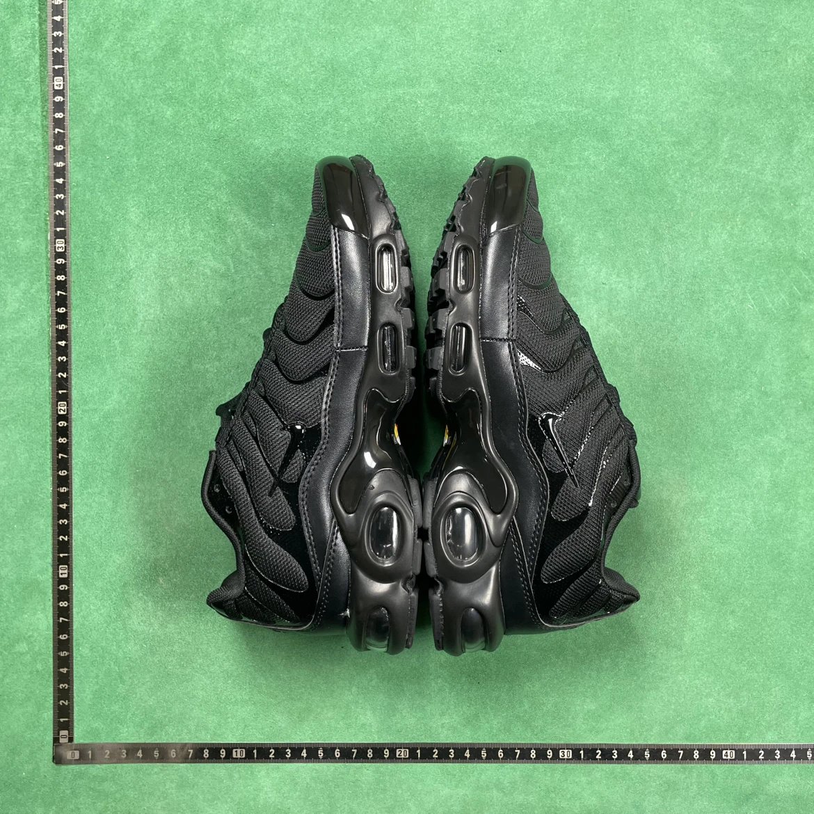 B0D air max puls 气垫鞋多颜色 10