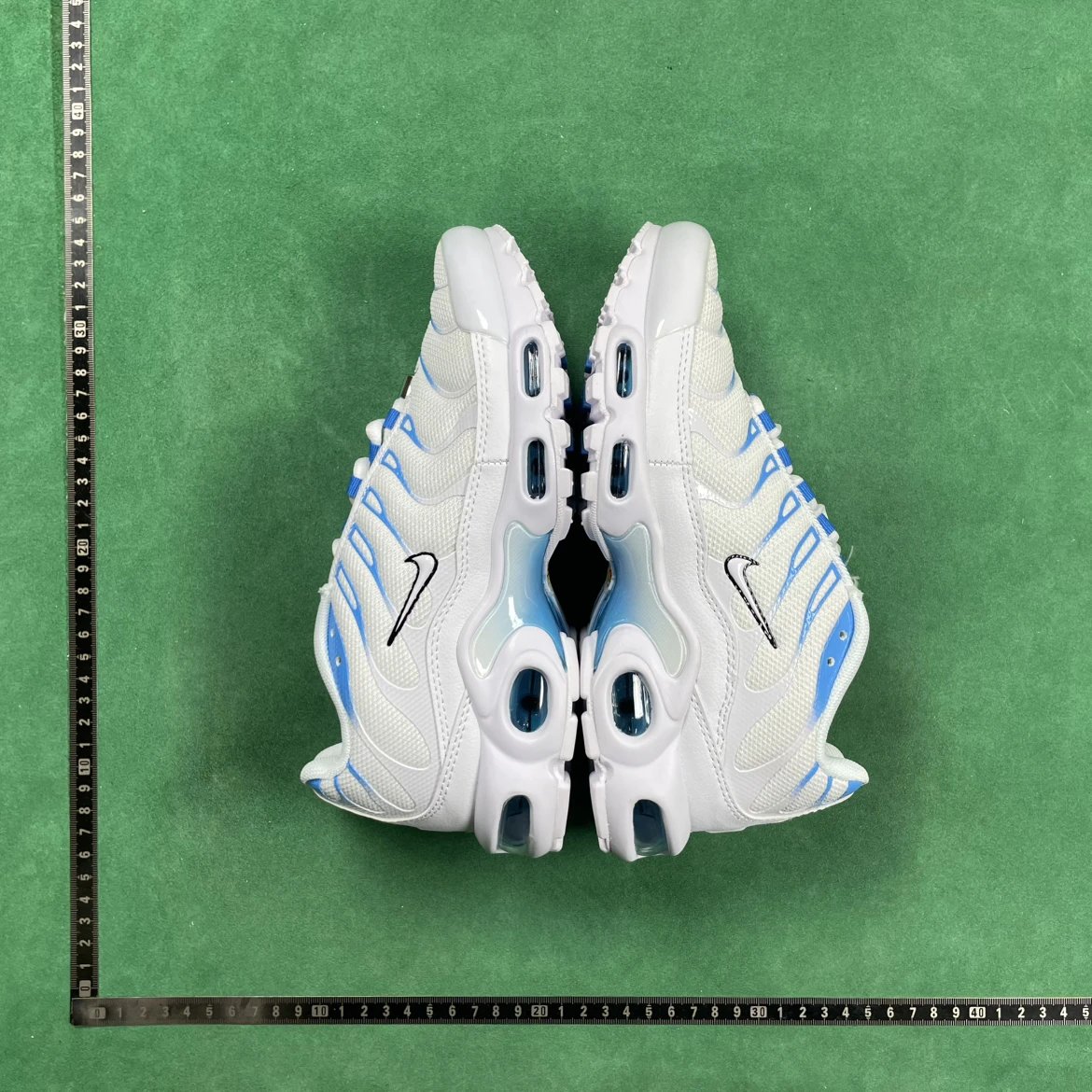 B0D air max puls 气垫鞋多颜色 5