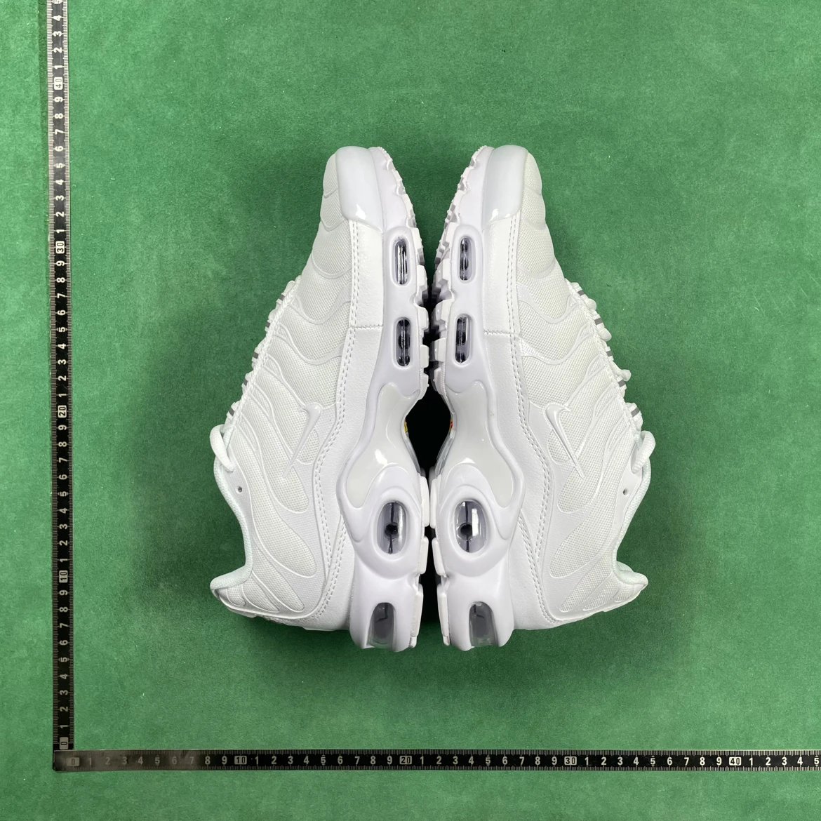 B0D air max puls 气垫鞋多颜色 4