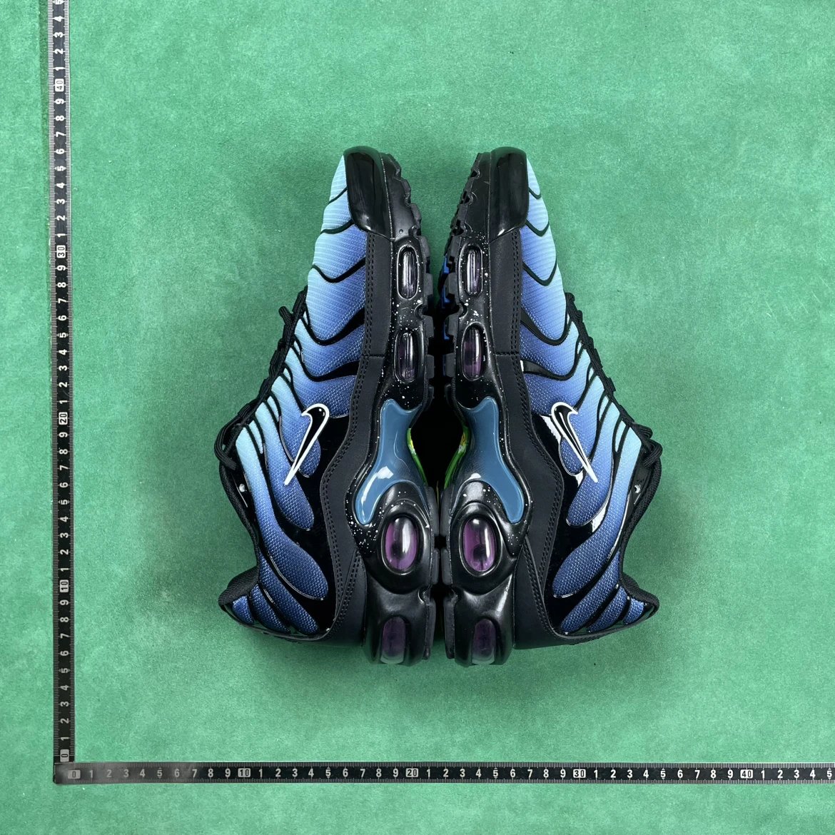 B0D air max puls 气垫鞋多颜色 15