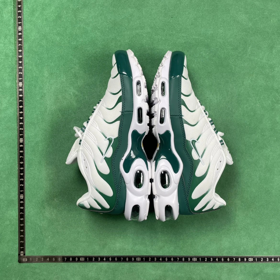 B0D air max puls 气垫鞋多颜色 2