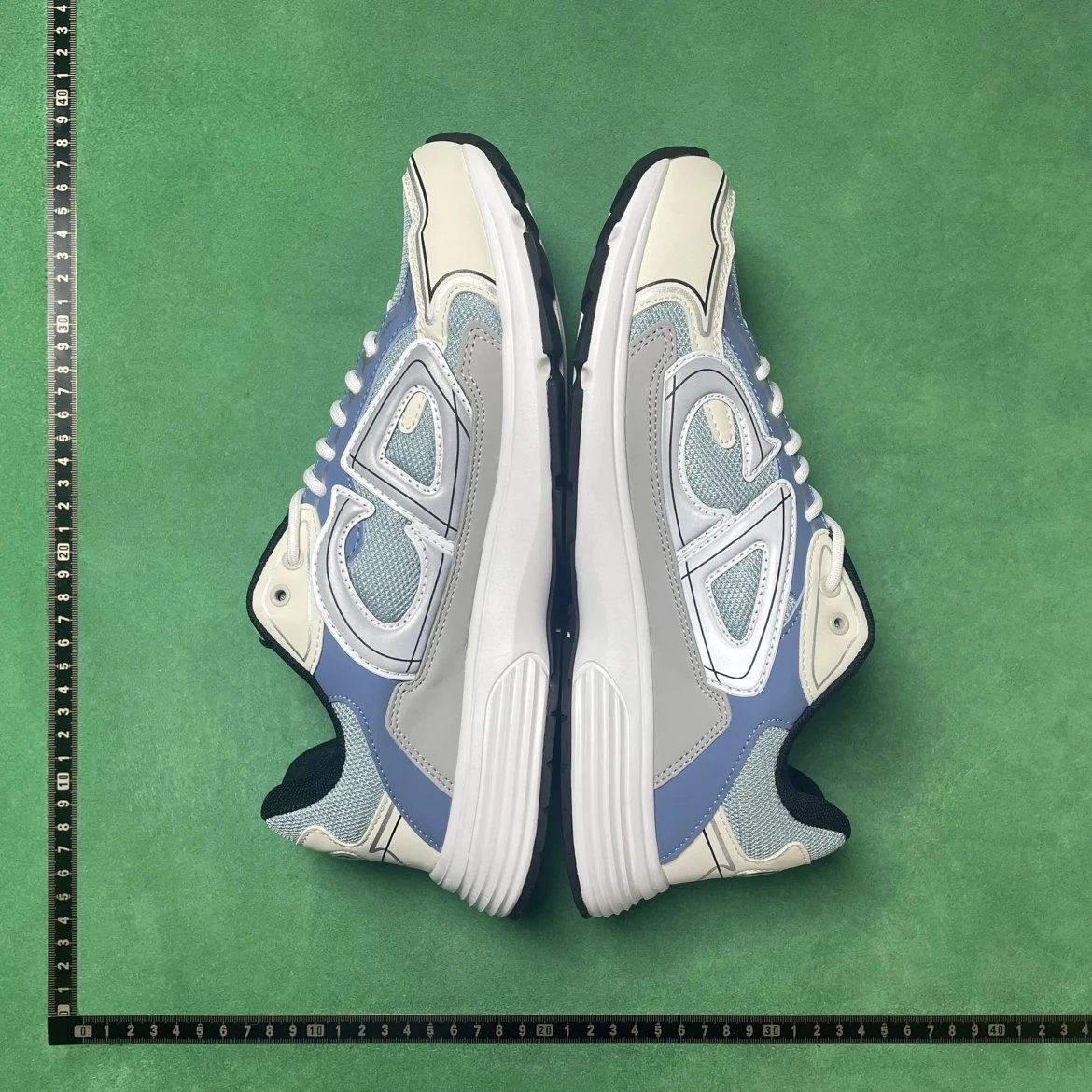No. 4 Blue Grey 560