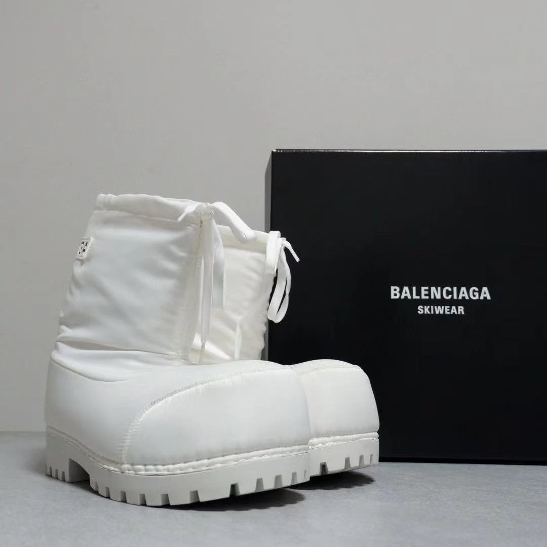 Balenciaga Alaska Ski Boots 2