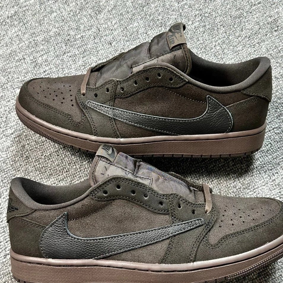 Jordan 1 Retro Low OG SP Travis Scott Velvet Brown DM7866-202