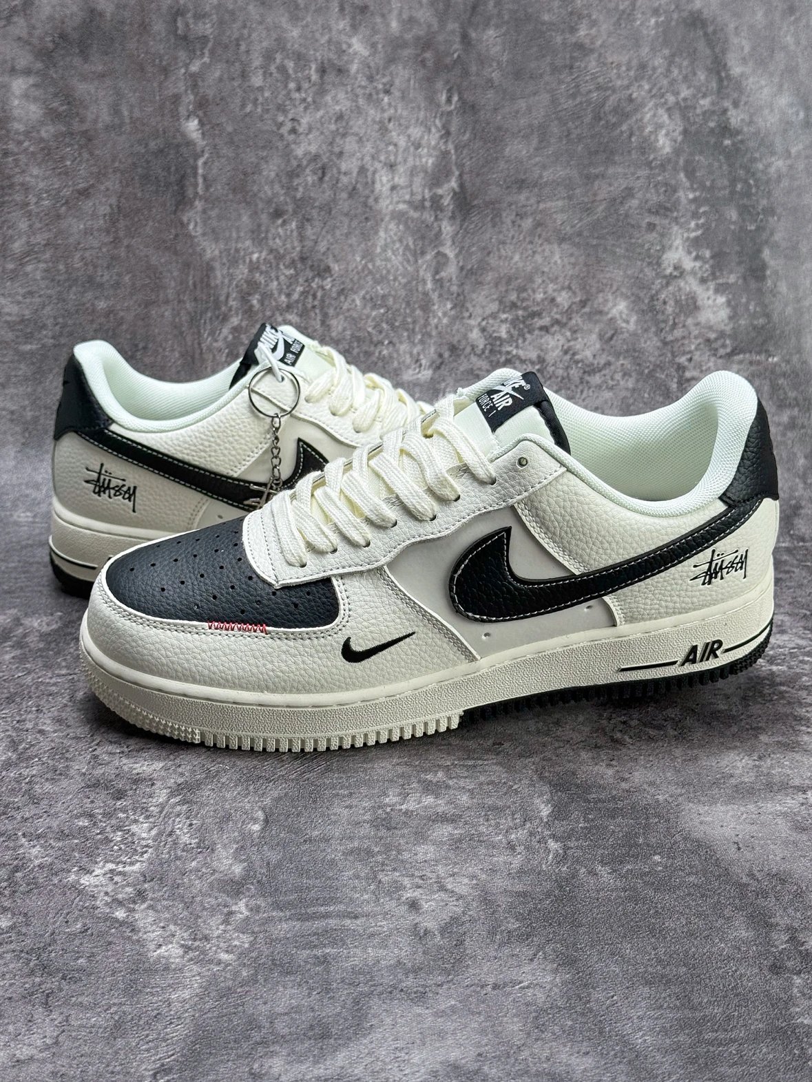 耐克 Nike Air Force 1 Low 07 x Stussy 白黑小勾