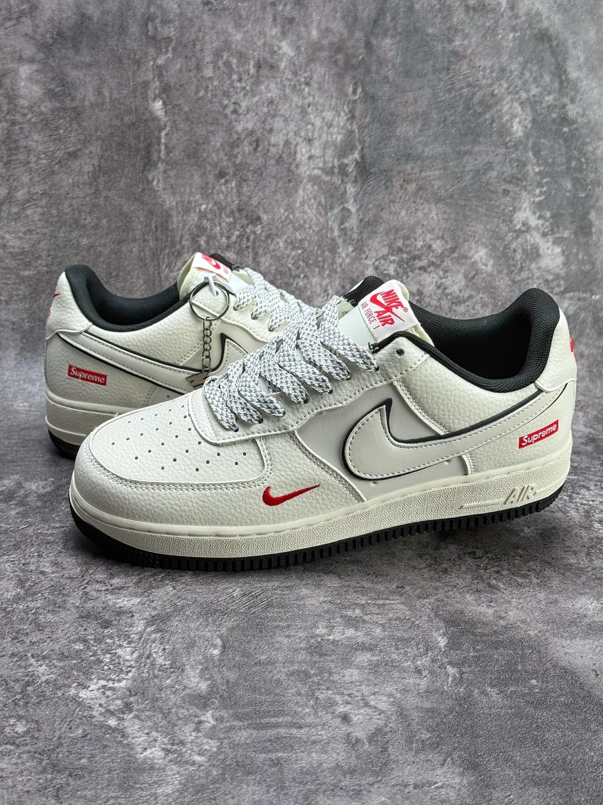 耐克 Nike Air Force 1 Low 07 x Superme 白红小勾满天星