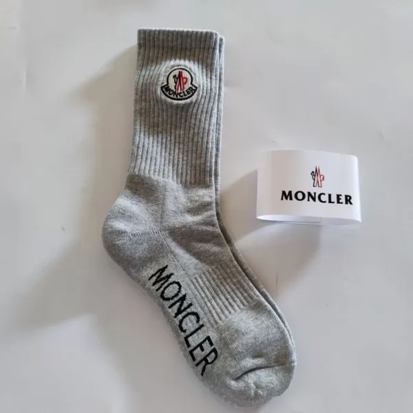 Moncler Logo-Embroidered Ribbed Socks Gray - 1