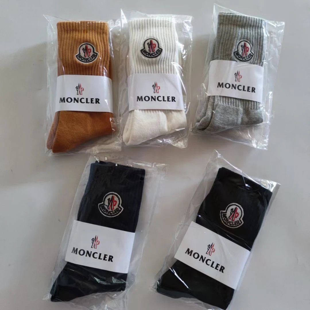 Moncler Logo-Embroidered Navy Socks - 5
