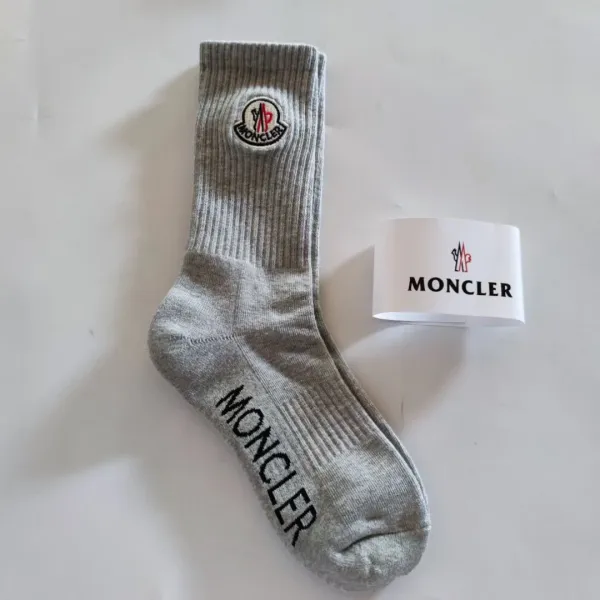 Moncler Logo-Embroidered Navy Socks - 8