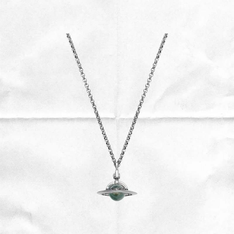 Necklace from Zhou Yu