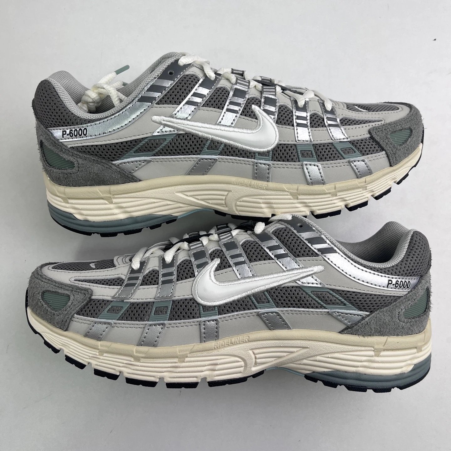 Deep Grey Silver FN7509-029