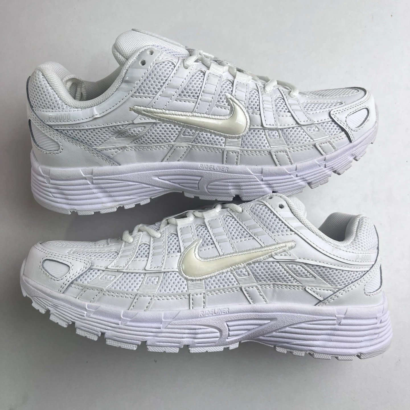 All white CD6404-100