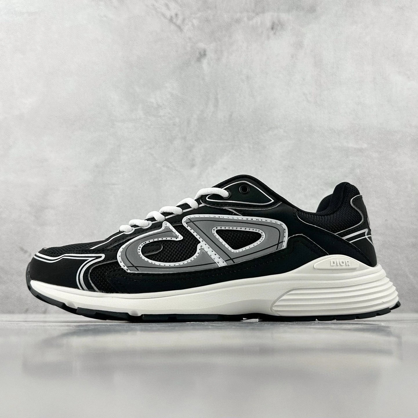 B30 Black and White