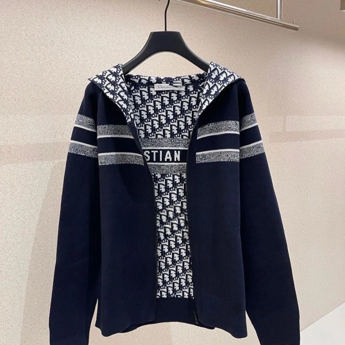Unisex Reversible Zip-Up Hooded Cardigan Knit Jacket